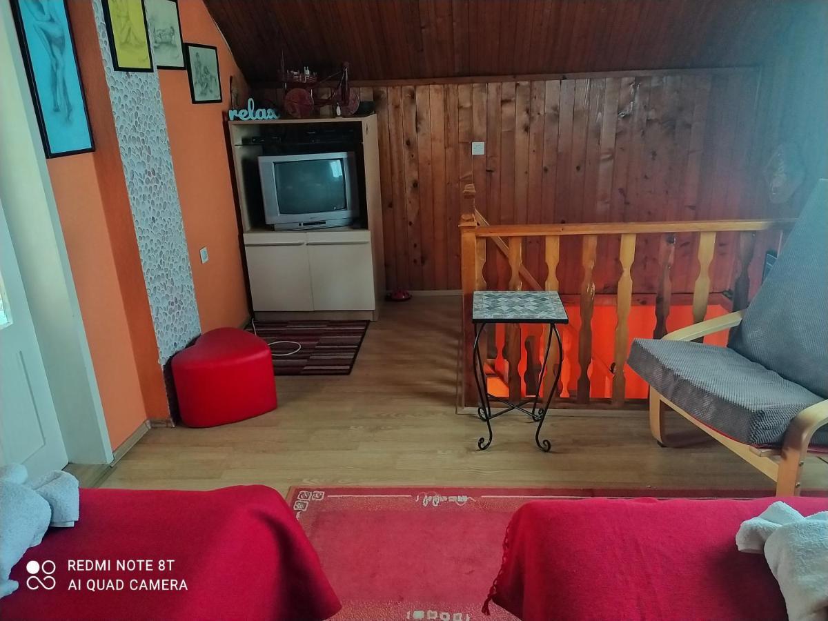Sweet Dreams Apartment ซาเยชาร์ ภายนอก รูปภาพ